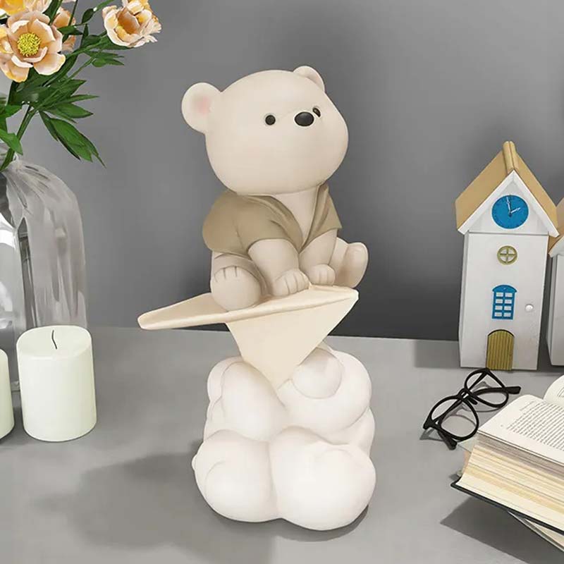 Escultura Decorativa Ursinho Avião de Papel Bege | TrendHaus - Decoração para Casa - Decoração para Quarto de Bebê, Infantil