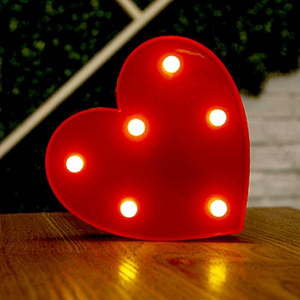 Luminária Letras Decorativas Decoram Sala | TrendHaus - Decoração para Casa Coração Vermelho